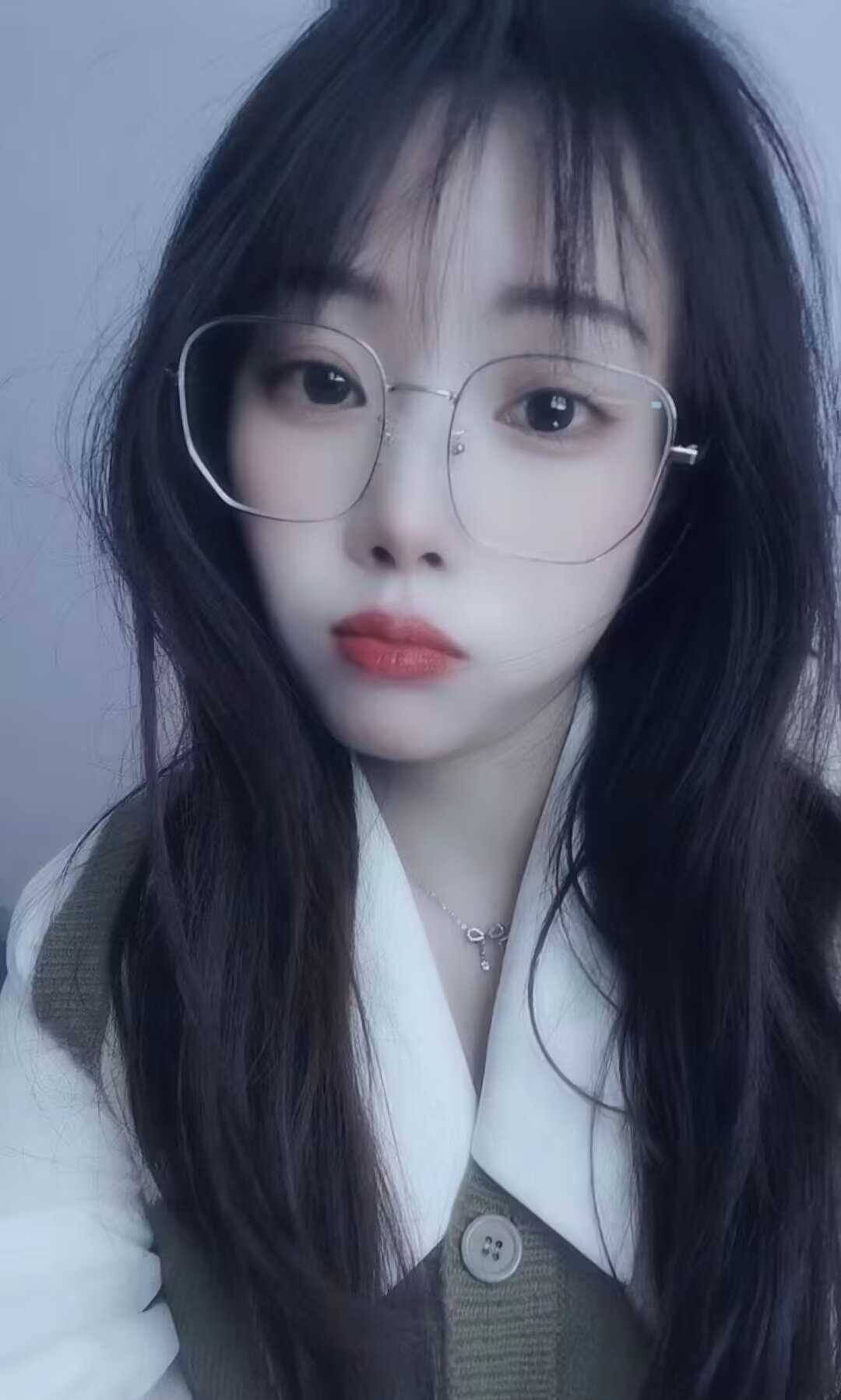 惠山眼镜妹