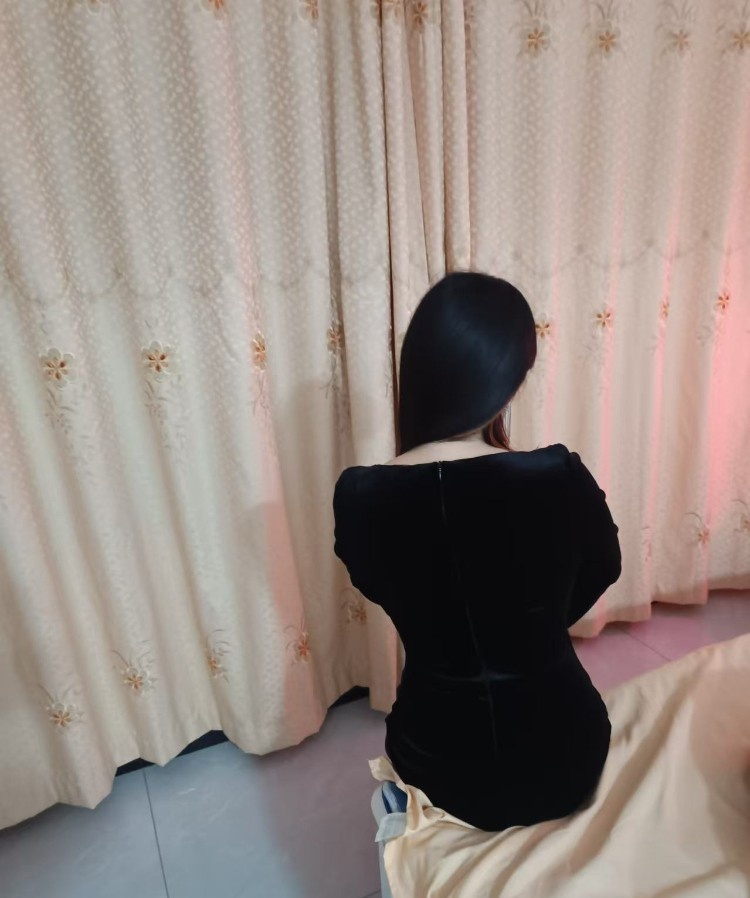 口爆小少妇