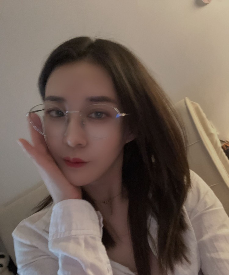 多刷蝴蝶喷水骚妹