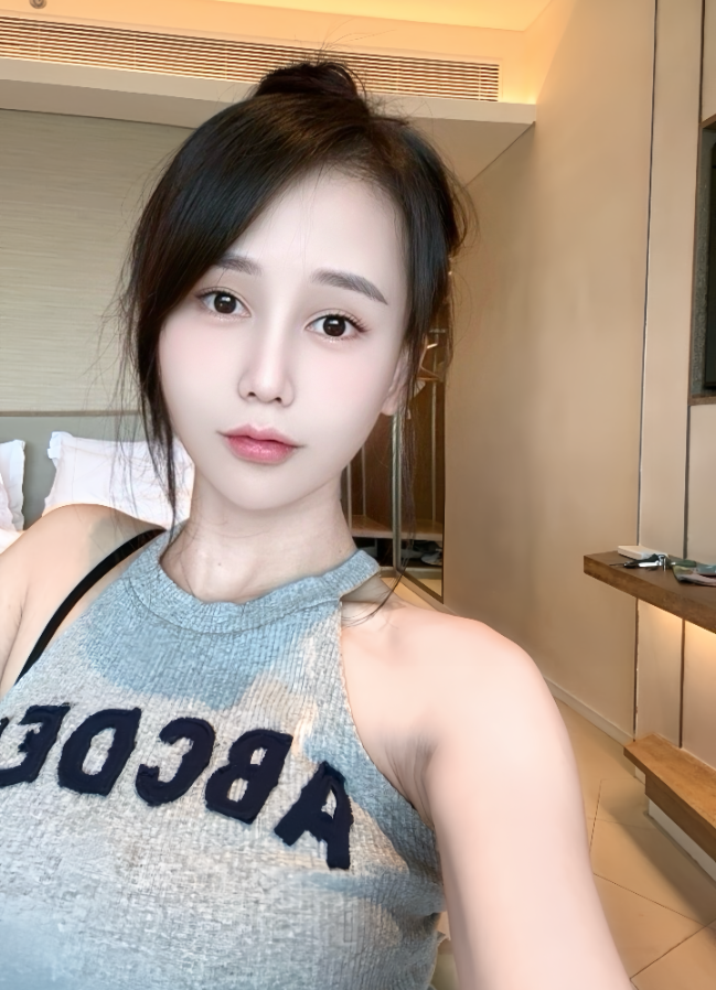 天河腿长大胸小姐姐