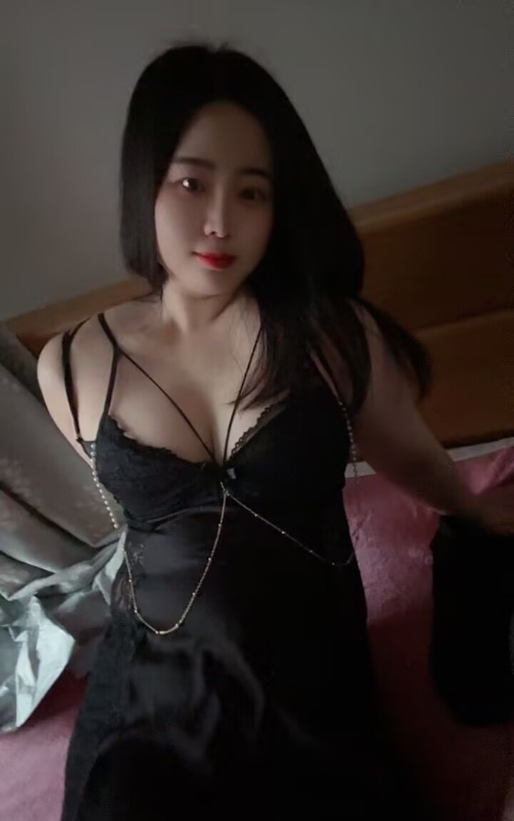 大胸少妇喵喵