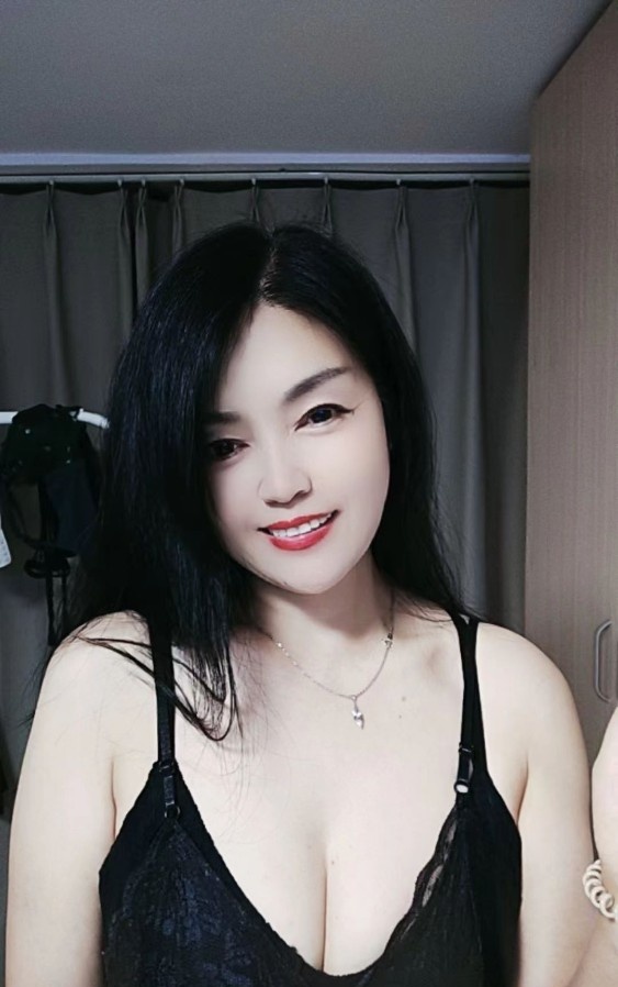 宝山巨乳熟女