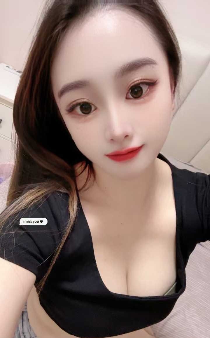 打卡白云格格 嫩妹