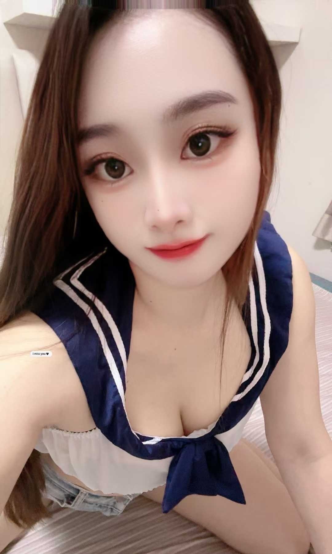 打卡白云格格 嫩妹