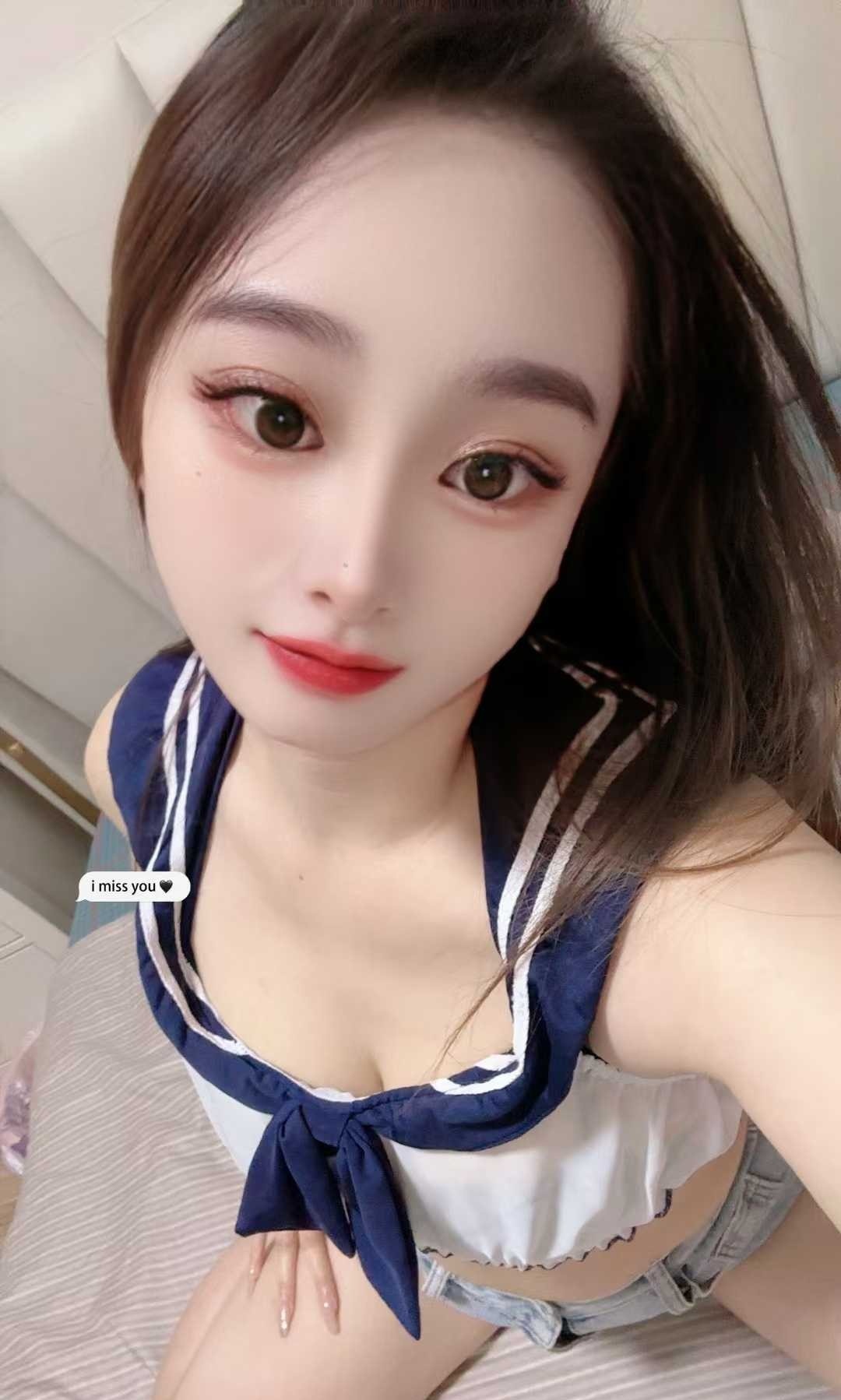 打卡白云格格 嫩妹