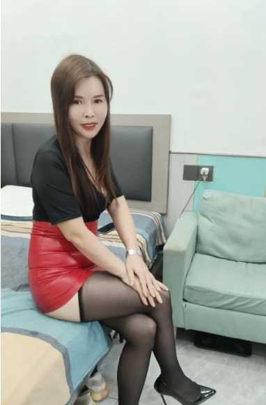 服务系胸大熟女