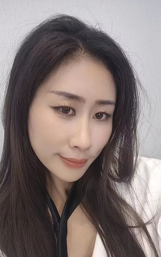 服务型的美女
