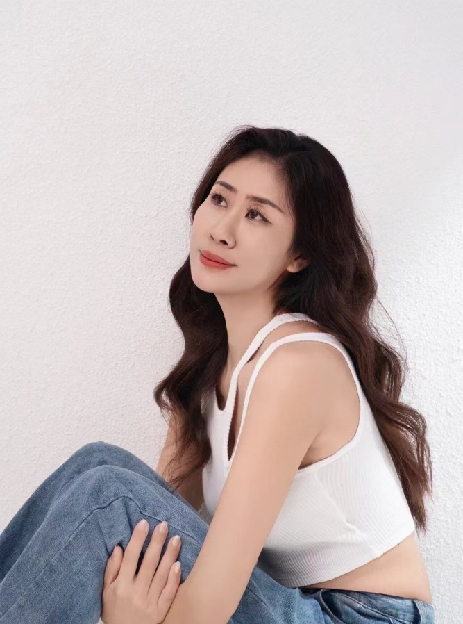 服务型的美女