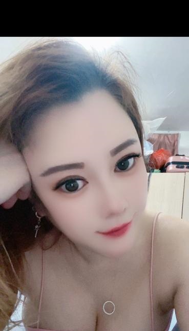 大胸性感美女