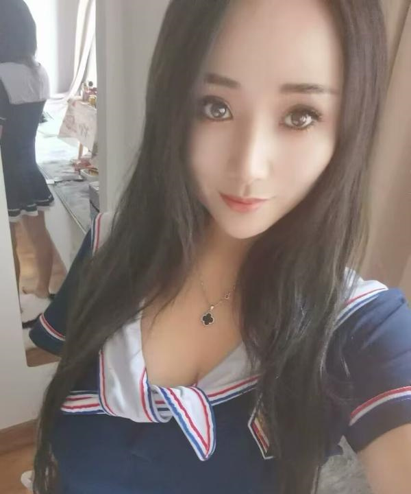 风骚颜值美女小梅