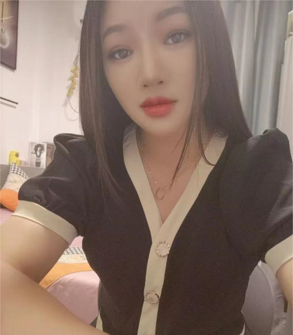 红唇小少妇圆圆