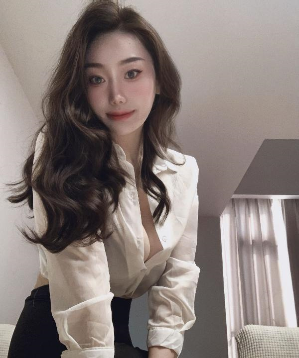 梁溪豪乳姐姐
