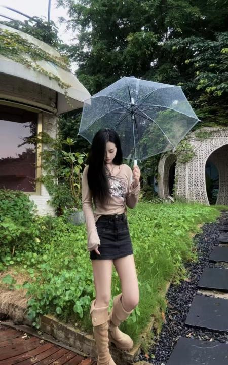 包河娇小玲珑的小美女