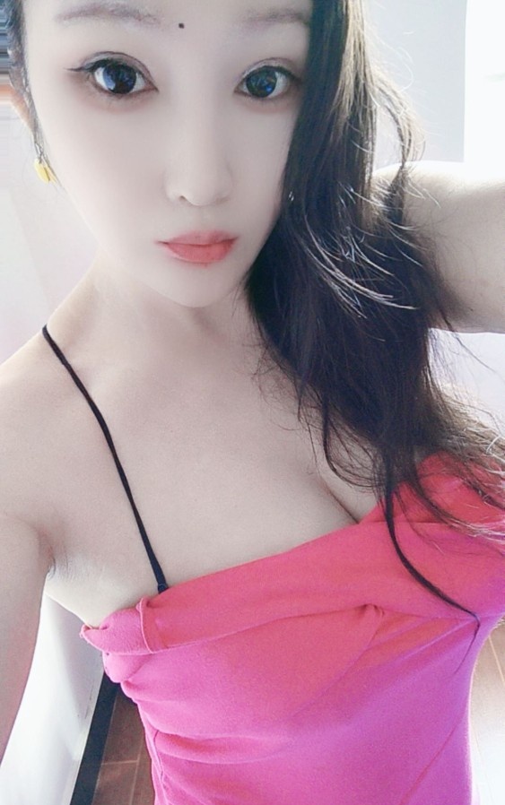巨乳骚货可可