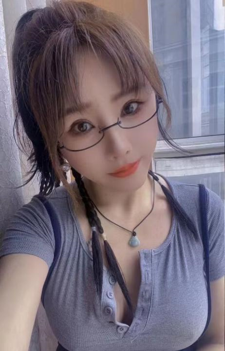 明月路少妇