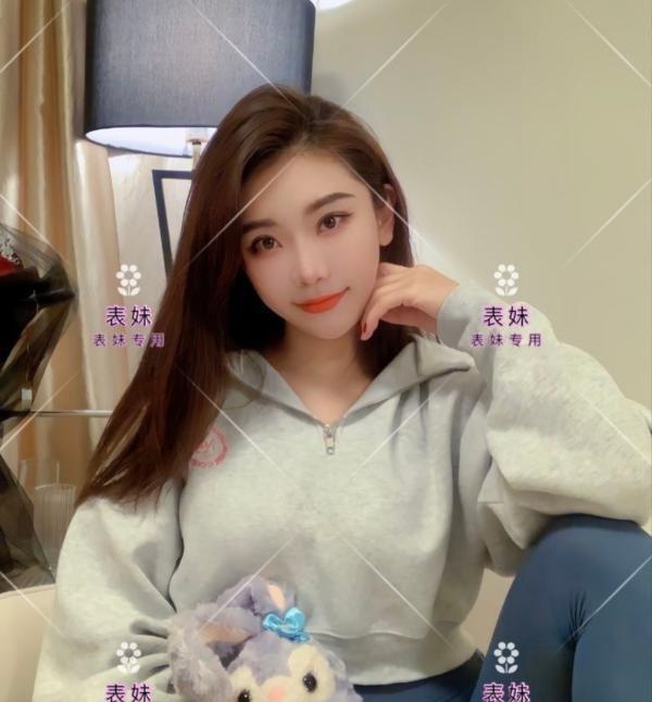 南开翘臀小表妹