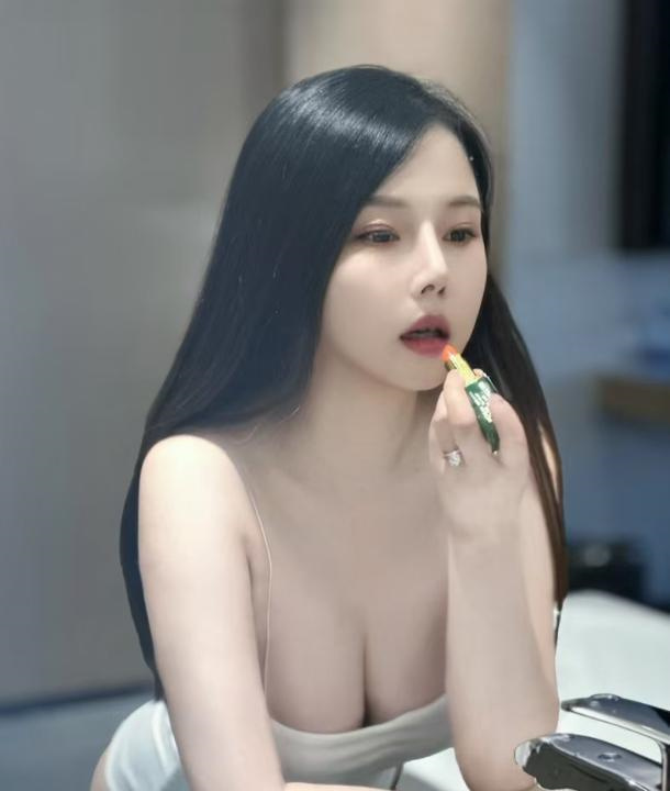 性感美乳南城苏漫
