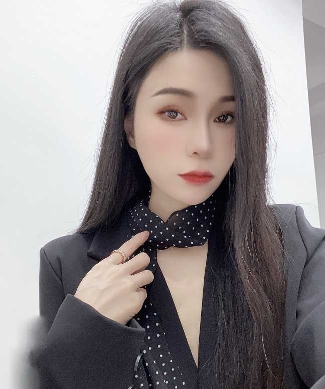 打卡白云御姐可可