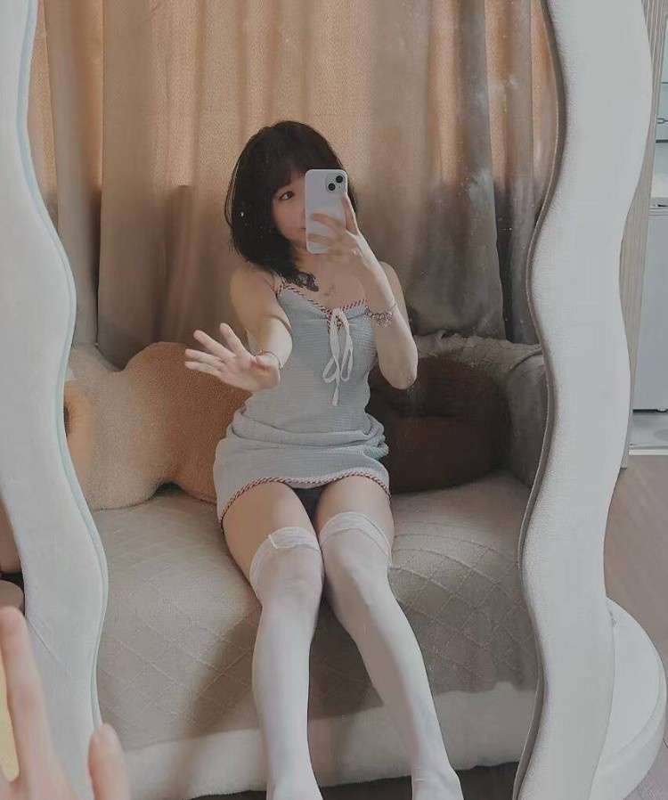 00后刚下海妹子