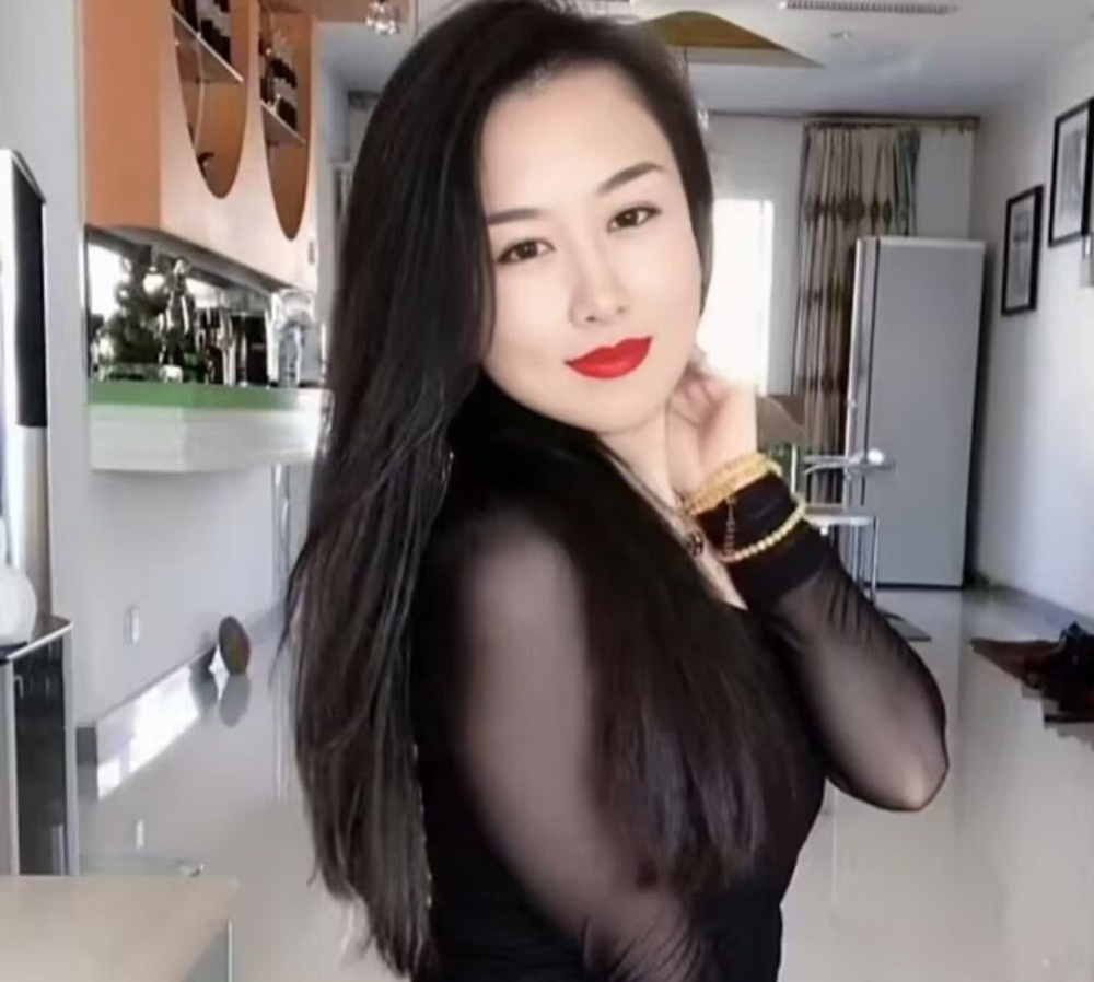 蜂蜜柚子茶小女人