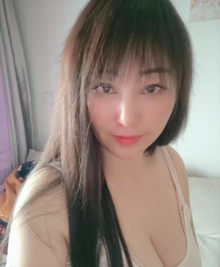 熟女，喜欢的可以去，深喉不错
