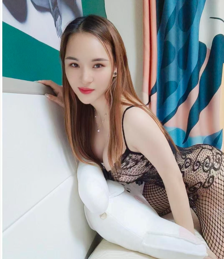 耍的很开心的妹子口活很好