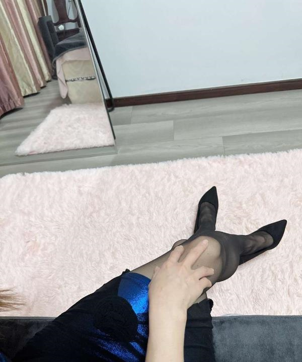 大奶肥臀骚妻