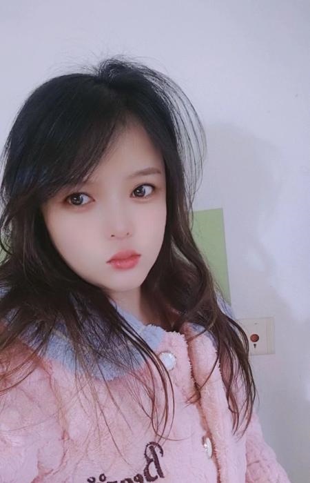 天心丰臀大胸服务少妇