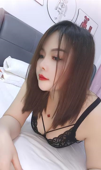 湖塘小少妇