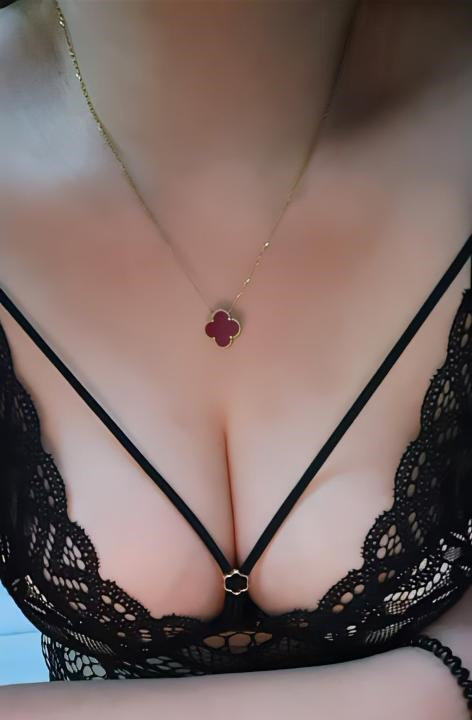 湖塘小少妇
