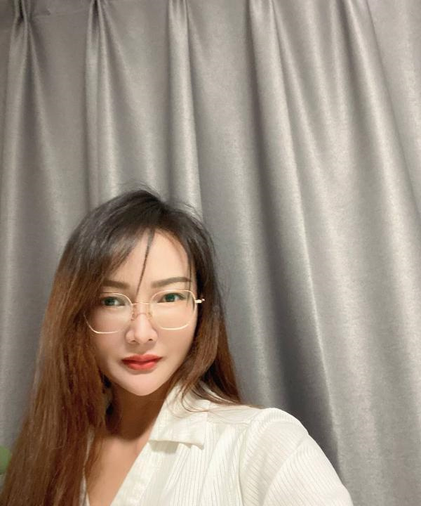 杨浦黑丝长腿少妇安妮
