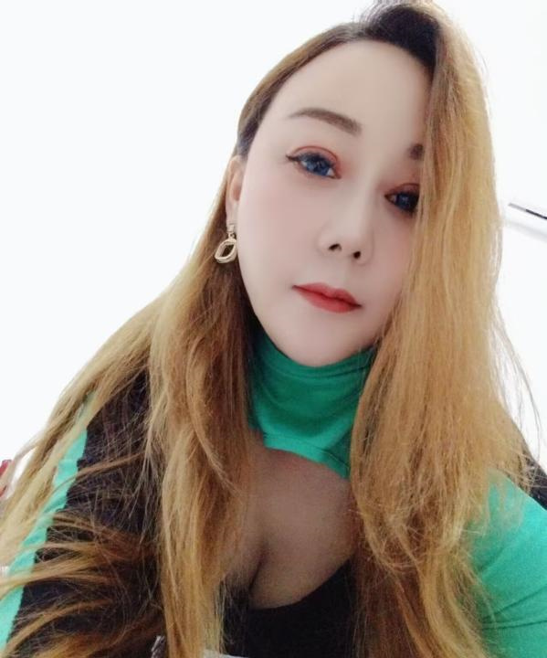 风韵犹存媚娘