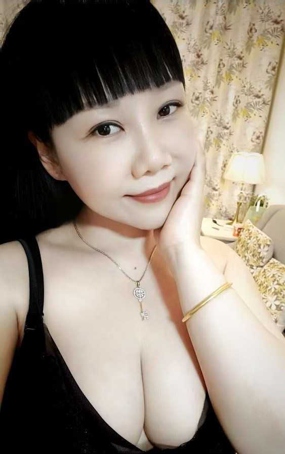 南宁安吉泄火大奶骚少妇
