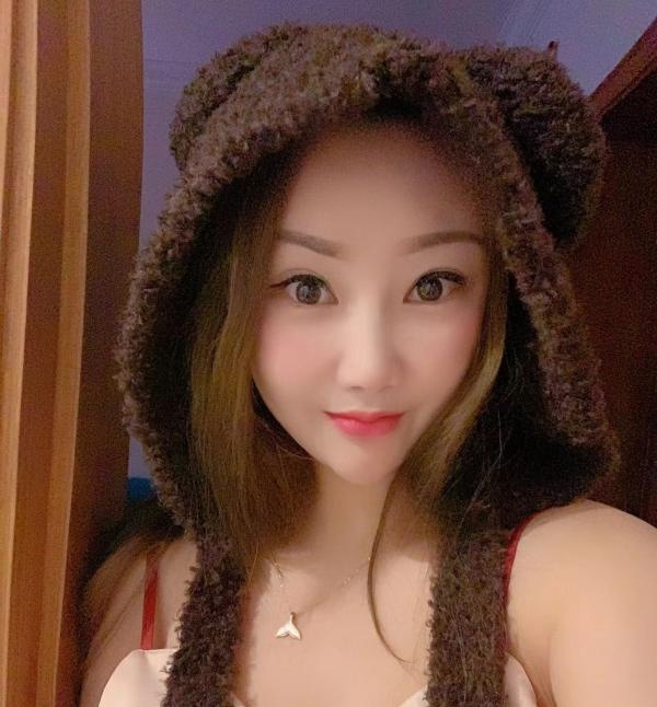 徐汇艳丽温柔老师英子