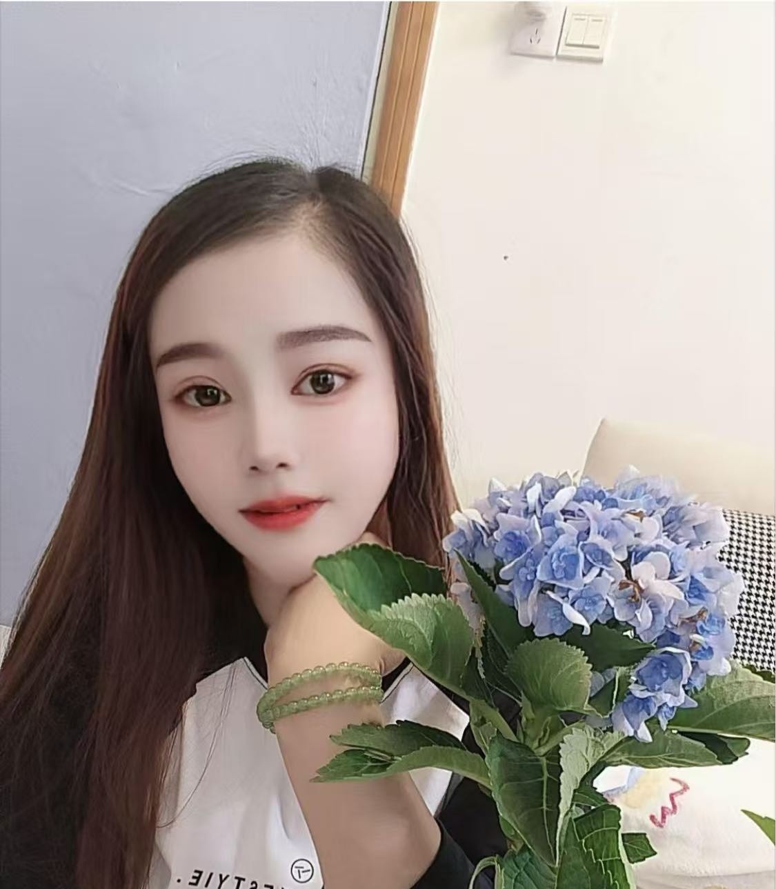 大胸妖妖老师