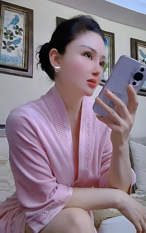 白皙活好桃子