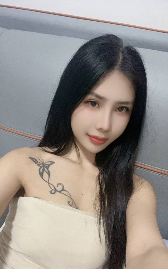 深喉丽丽