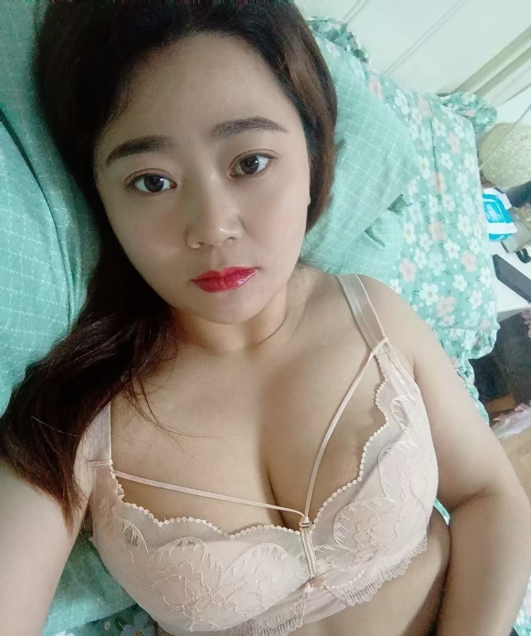 紧致熟妇