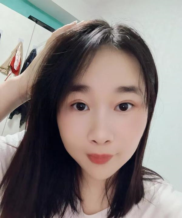 D胸肥臀姐姐