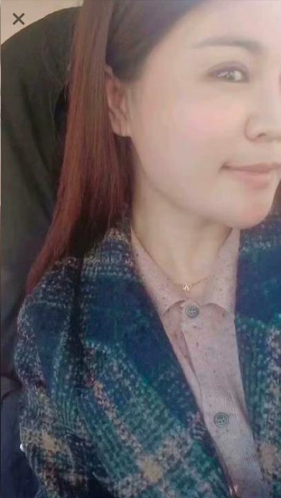 宏伟路喷水少妇