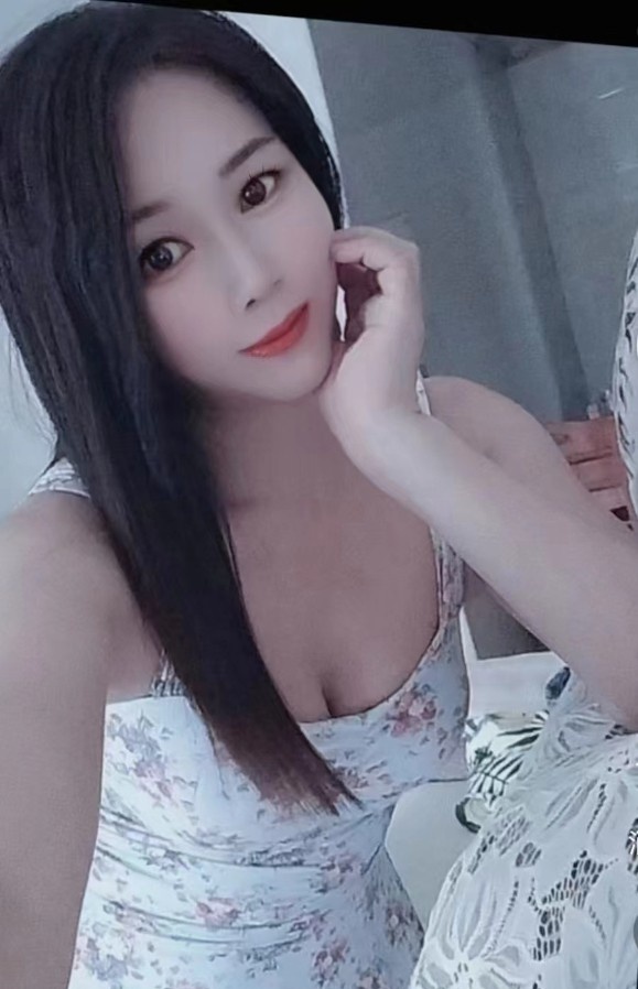 大胸大屁股少妇
