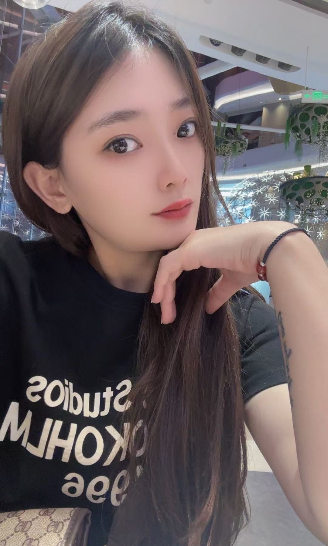肤白美女三通