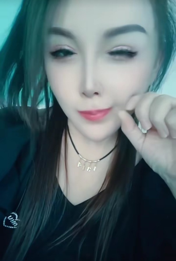大胸心儿