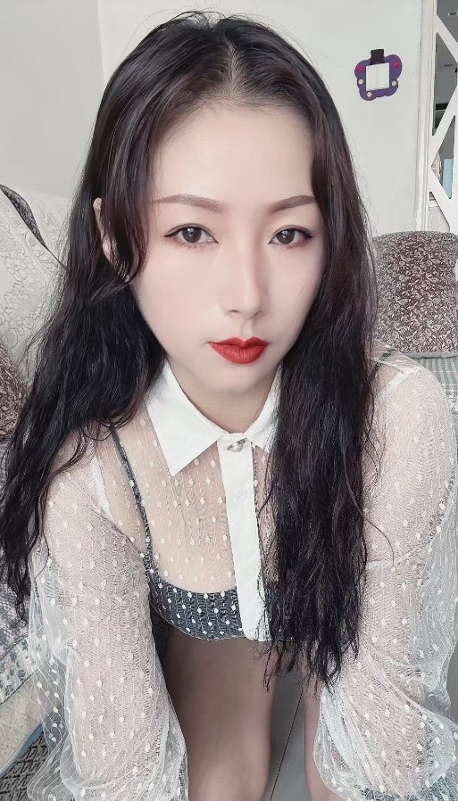 老楼凤婷姐翘臀服务控