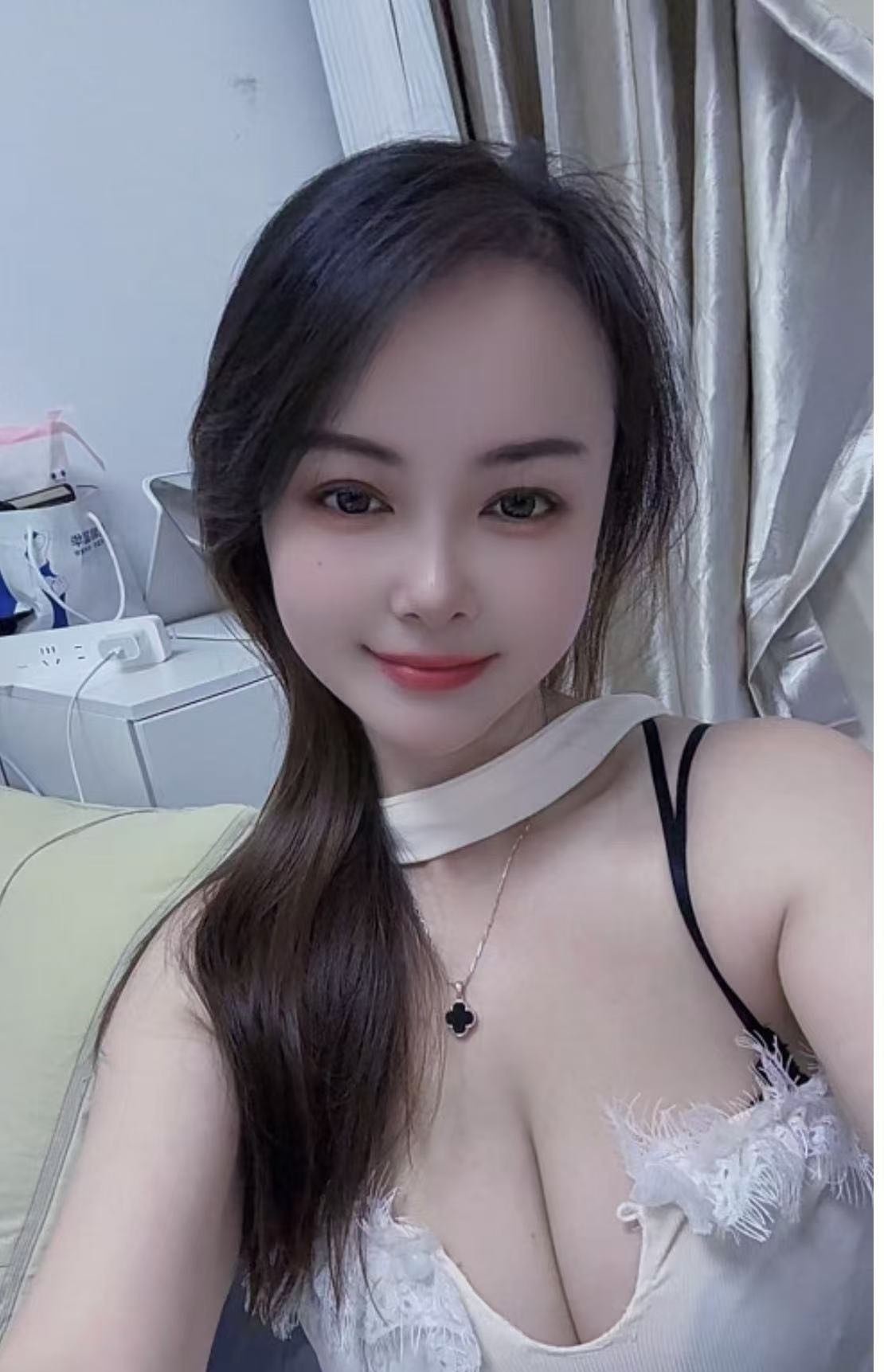 大胸小可爱