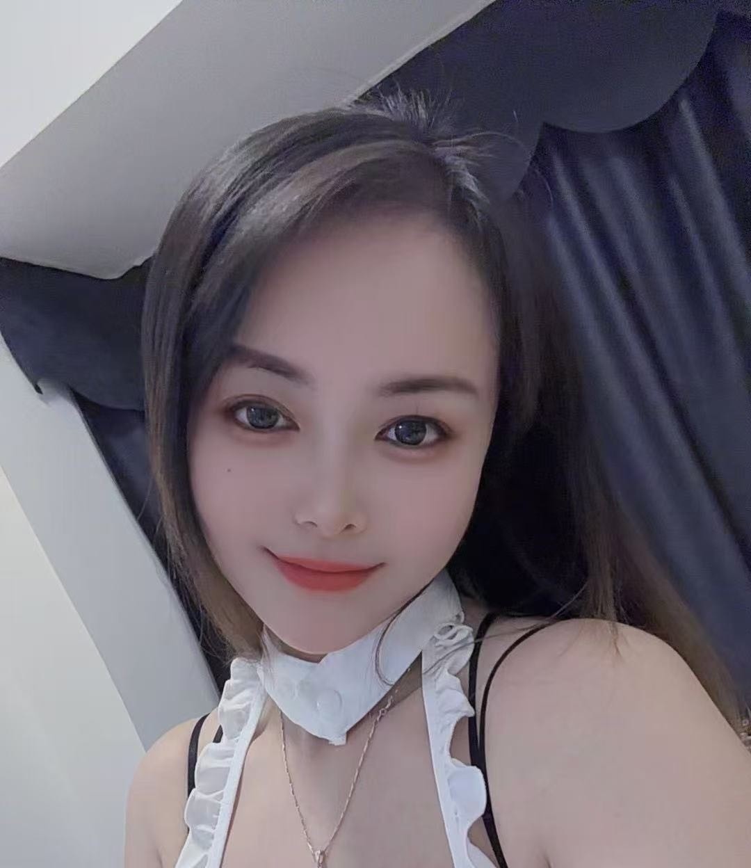 大胸小可爱