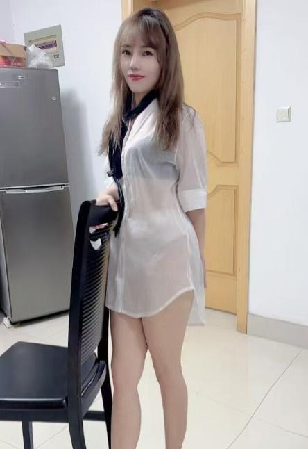 服务系熟女少妇