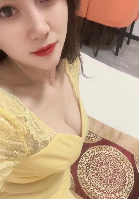 蜀山性感小少妇果果