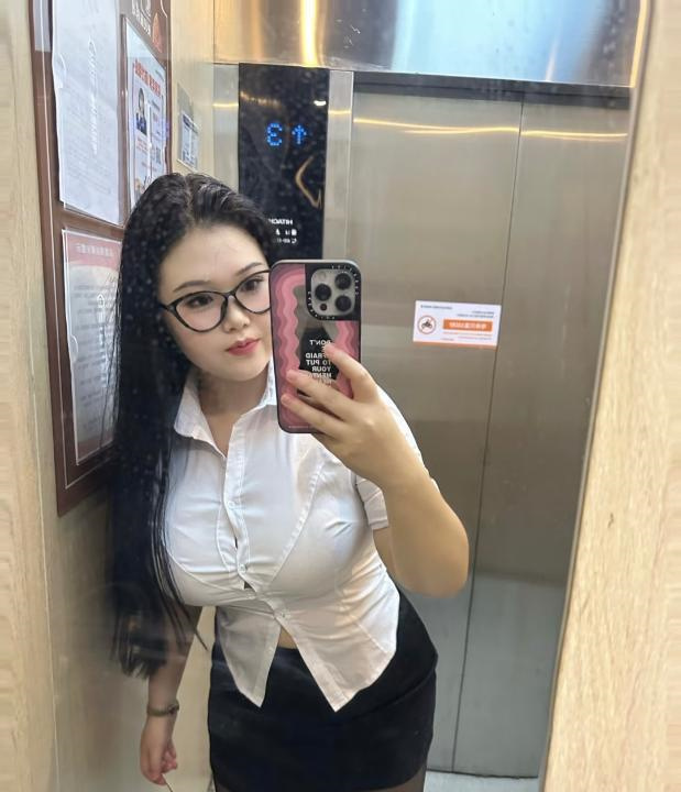 丰臀巨乳小坦克