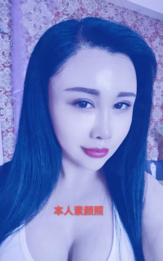 完美一夜情风骚大屁股姐姐